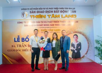 LỄ TRAO QUYẾT ĐỊNH ĐIỀU ĐỘNG VÀ BỔ NHIỆM GIÁM ĐỐC ĐIỀU HÀNH CHI NHÁNH -THIÊN TÂM GIA LAI